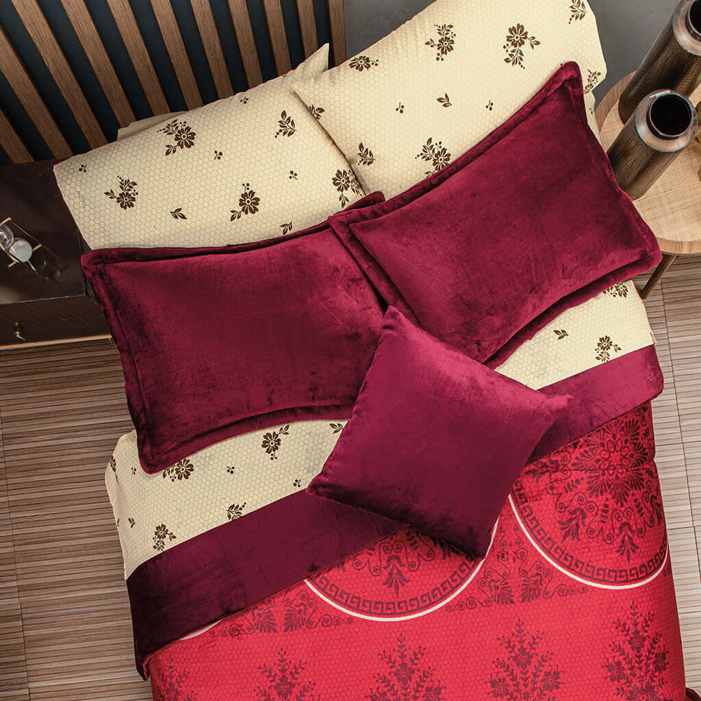 Scarlet Blanket Set & Sheet Set